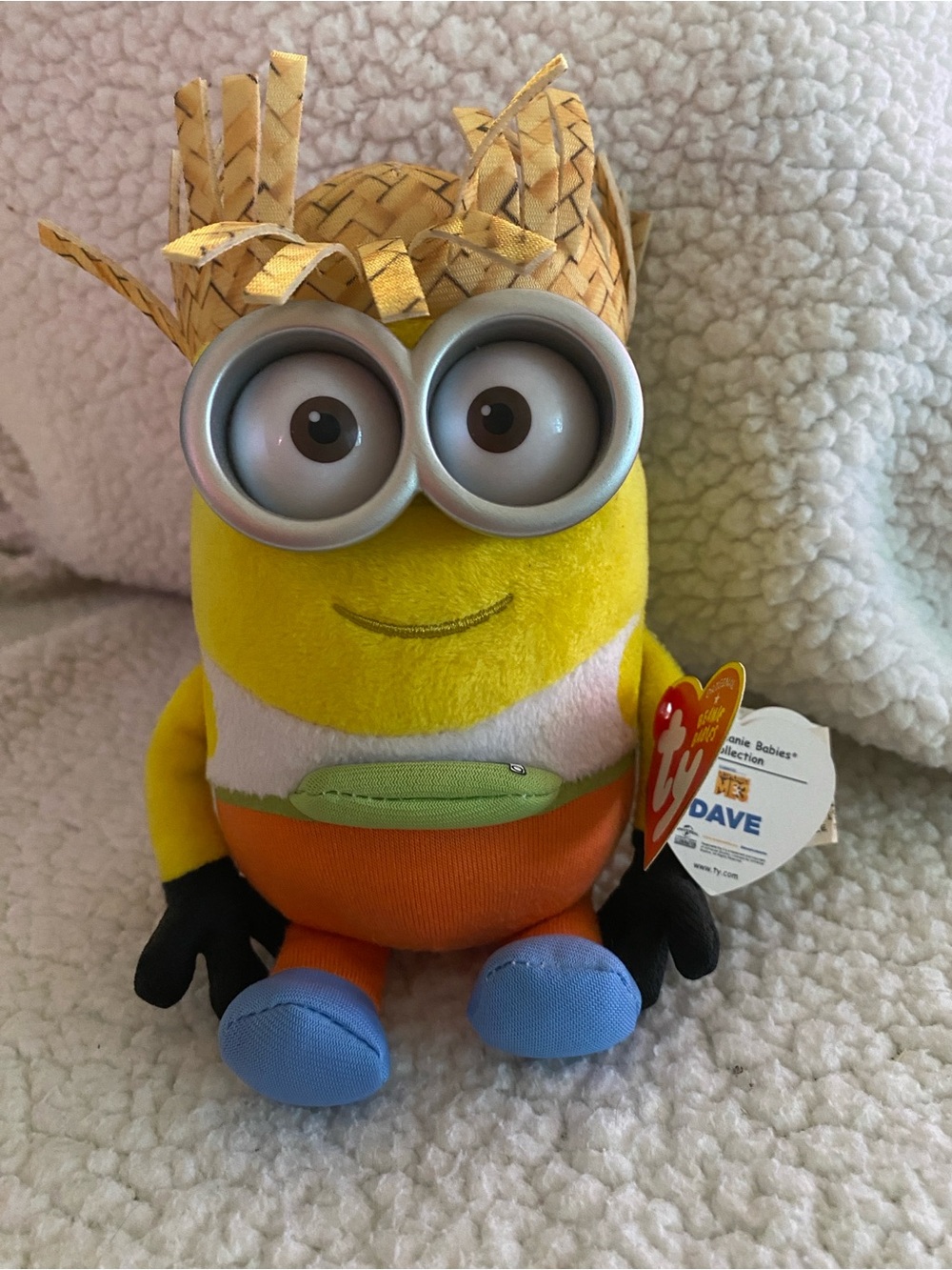 Despicable Me 3 Dave  the tourist Ty beanie babies stuffed toy